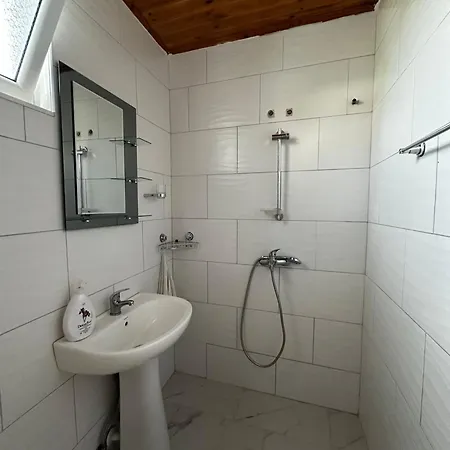 Holiday Home * Polisi i Vogel